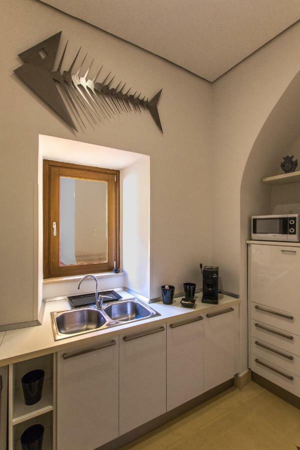 Etnart Gallery House Катания Экстерьер фото