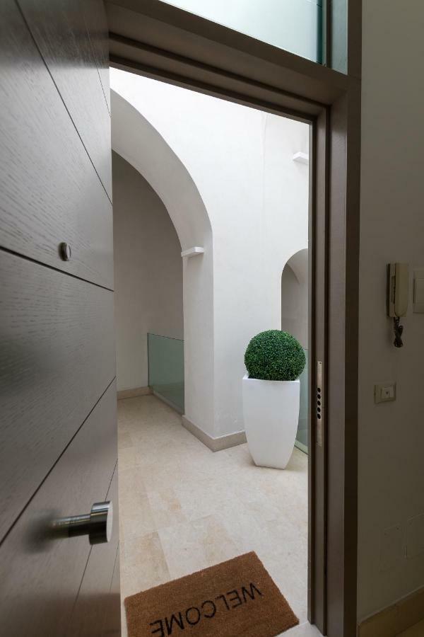 Etnart Gallery House Катания Экстерьер фото